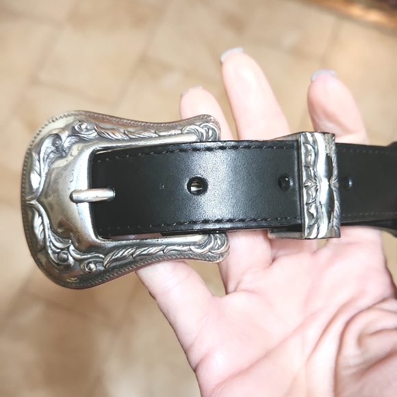 Brighton Out West Black Scroll Heart Embossed Leather Belt RARE - Picture 4 of 6